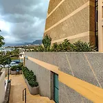 Apartmán Newly Reformed With Sea View And Pool, Near The Beach, In Playa De Americas *