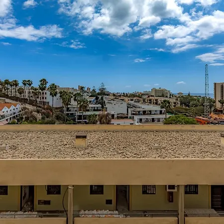 Newly Reformed With Sea View And Pool, Near The Beach, In Playa De Americas 公寓